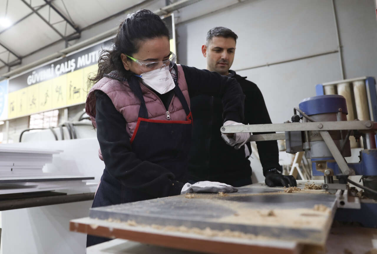 Kadınlar marangozluk öğreniyor: Mersin’de meslek değiştirenlerin hikâyesi 5